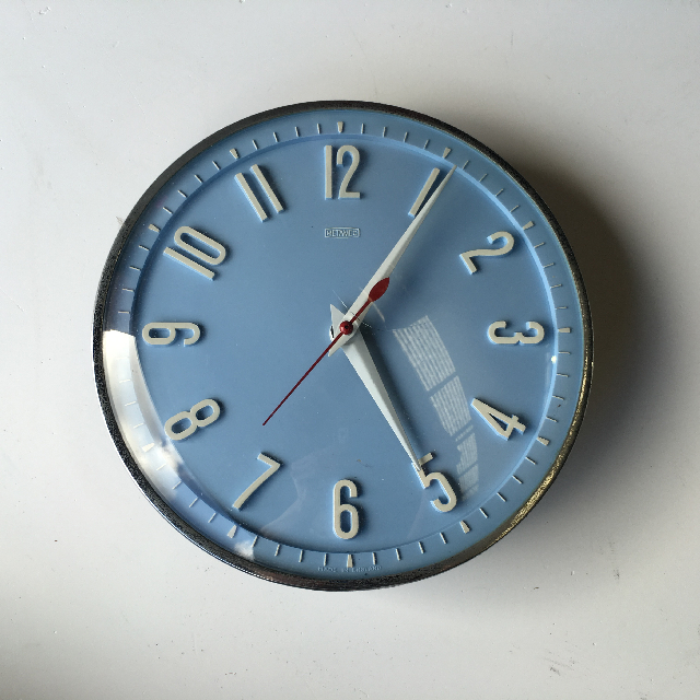 CLOCK, Wall Mount - 1950s Blue w Cracked Face